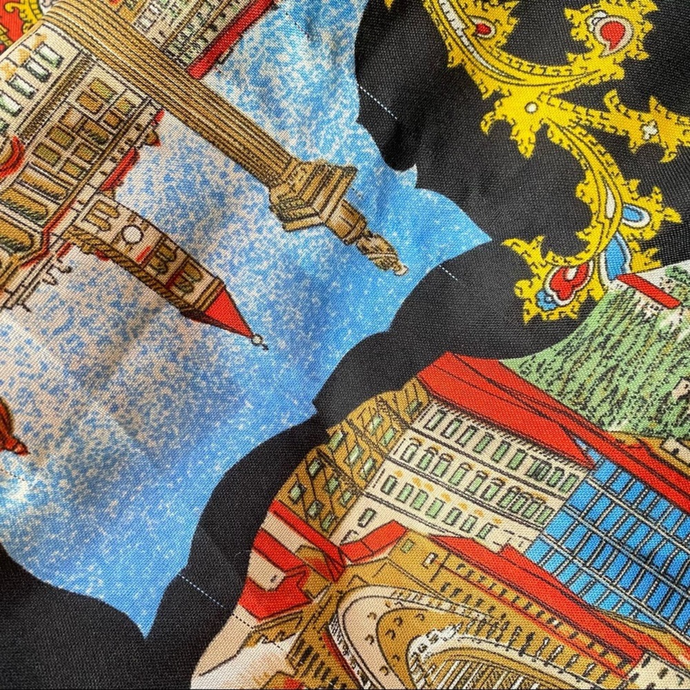 Rome Landmark Scarf Made in Italy 100% polyester - Picture 3 of 7